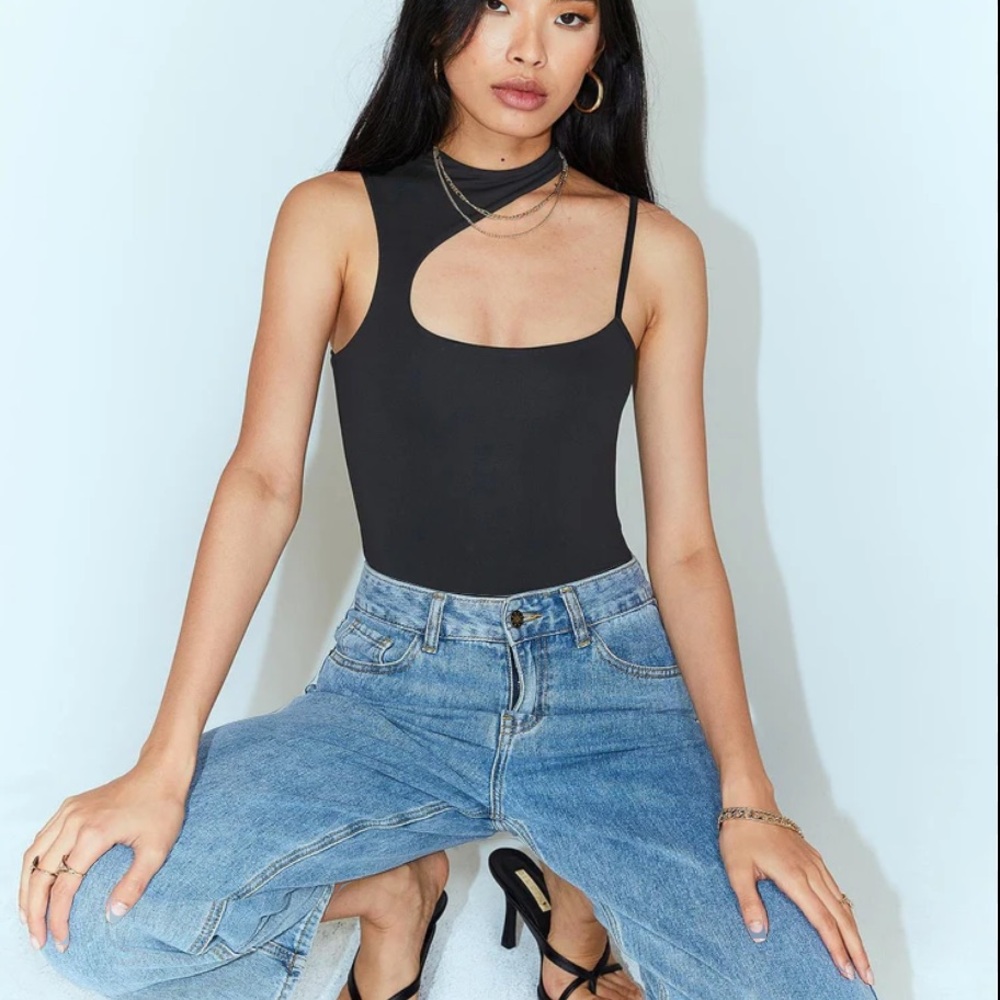Princess Polly Molly Black Asymetric Bodysuit Size 6 NWT
